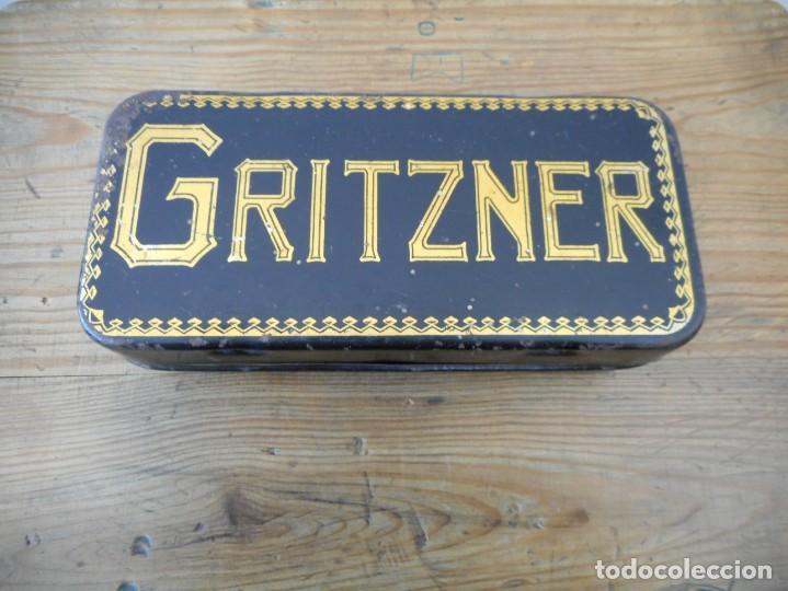 Antig&uuml;edades: Lata con accesorios de m&aacute;quina de coser Gritzner - Foto 1
