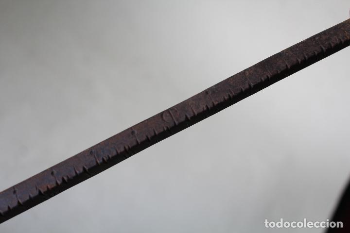 Antig&uuml;edades: romana antigua de 4kg. - Foto 3