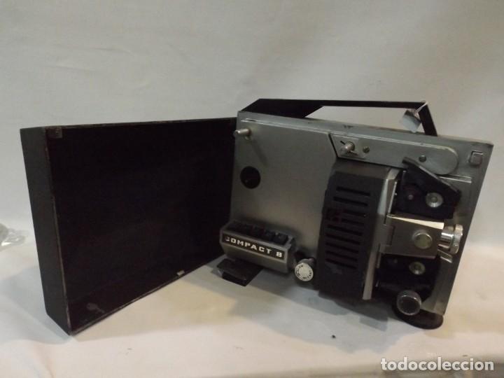 Antig&uuml;edades: Antiguo proyector de cine, compact modelo 8 - sin probar - Foto 1