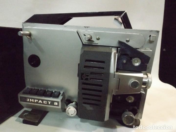 Antig&uuml;edades: Antiguo proyector de cine, compact modelo 8 - sin probar - Foto 2