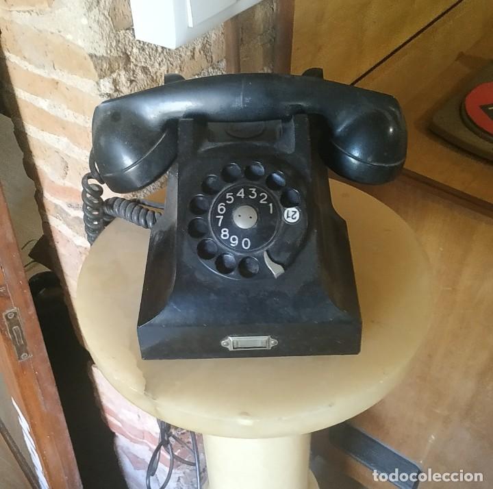 Tel&eacute;fonos: Tel&eacute;fono de baquelita - Foto 1