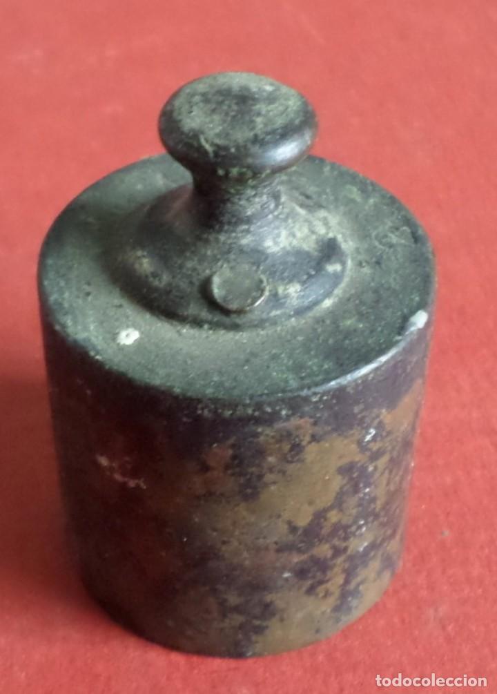 Antig&uuml;edades: Pesa bronce 200 gr. - Foto 2