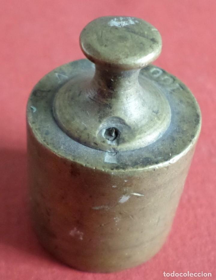 Antig&uuml;edades: Pesa bronce 100 gr. --- 100 GR &ndash; VL y cu&ntilde;o - Foto 1