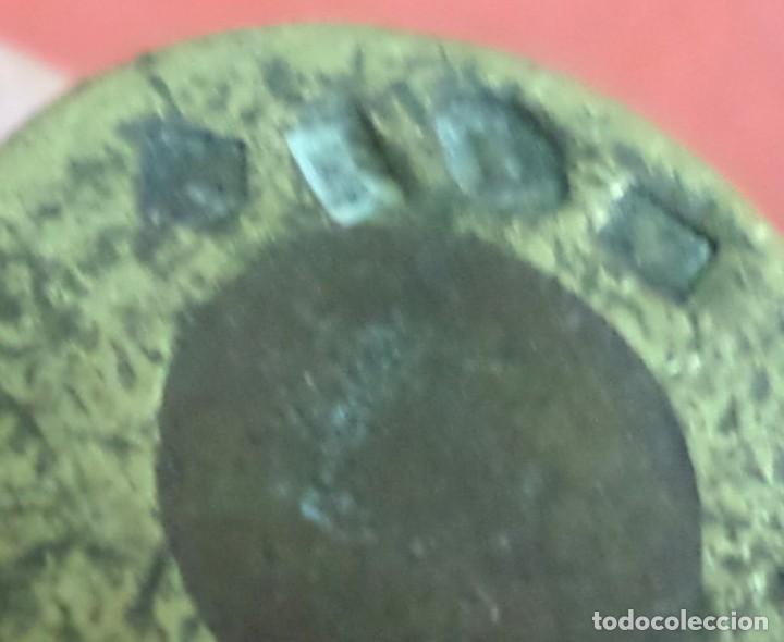 Antig&uuml;edades: Pesa bronce 500 gr. -- 500 grammes Sellos en la base - Foto 4