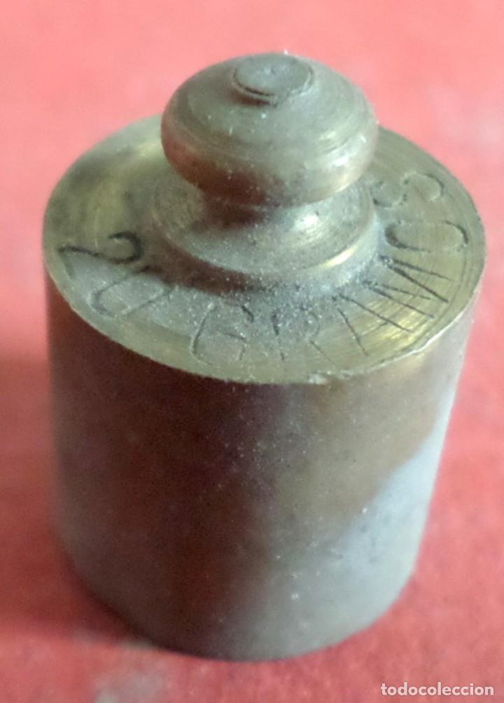Antig&uuml;edades: Pesa bronce 20 gr. --- 20 gramos - Foto 1