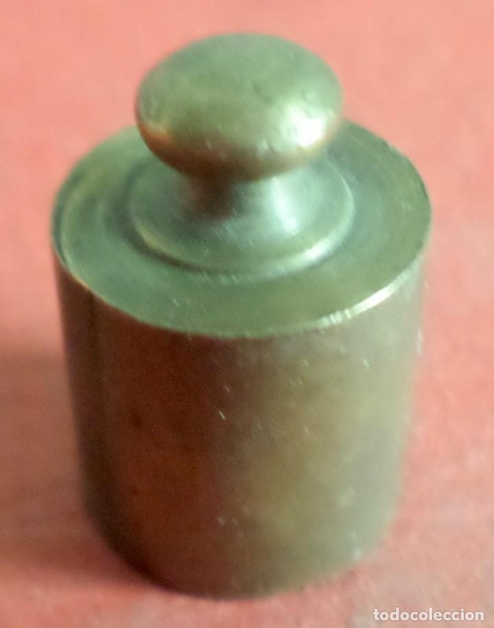 Antig&uuml;edades: Pesa bronce 200 gr. - Foto 1