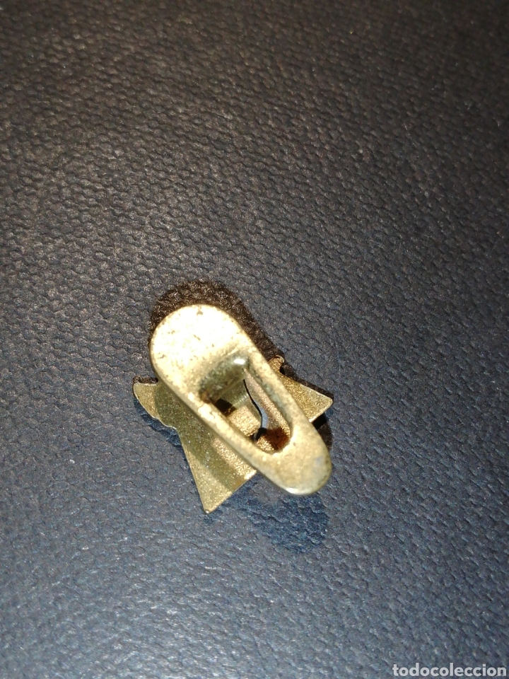 Antig&uuml;edades: Pin Maquina COSER Alfa - Foto 2