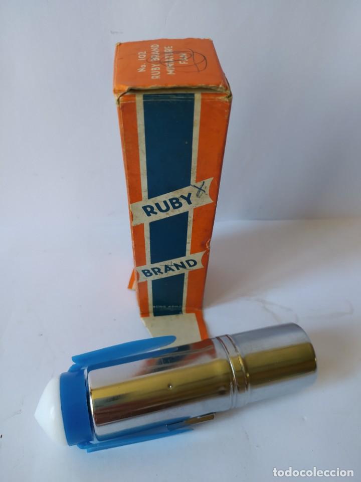 Antig&uuml;edades: RUBY BRAND VENTILADOR DE MANO, A&Ntilde;OS 60 - Foto 2