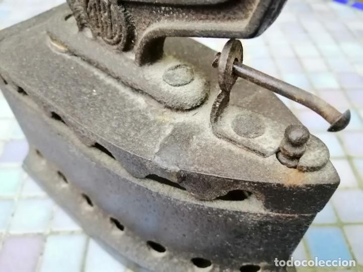 Antig&uuml;edades: ANTIGUA PLANCHA DE CARB&Oacute;N -MARCA ALBA - Foto 13