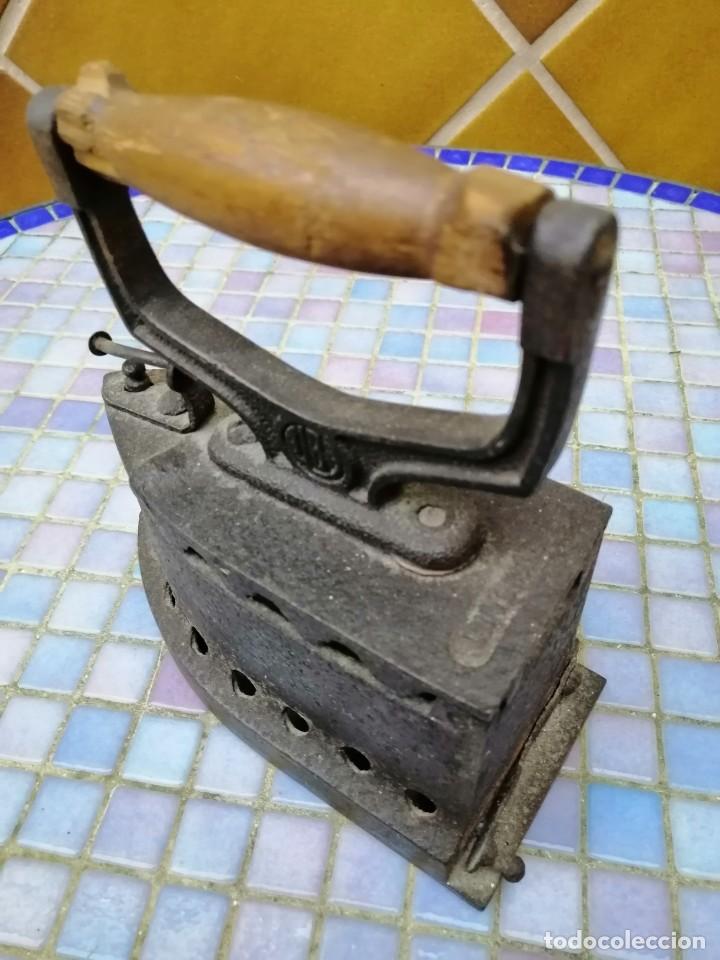 Antig&uuml;edades: ANTIGUA PLANCHA DE CARB&Oacute;N -MARCA ALBA - Foto 15