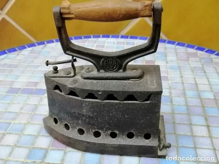 Antig&uuml;edades: ANTIGUA PLANCHA DE CARB&Oacute;N -MARCA ALBA - Foto 28