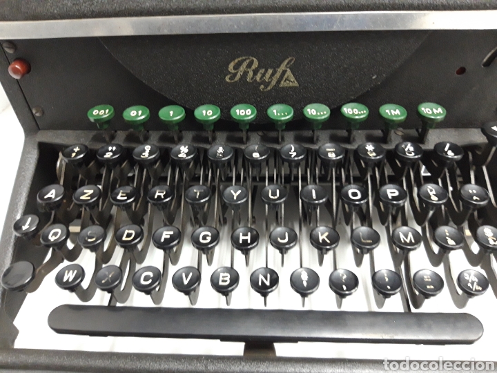 Antig&uuml;edades: M&aacute;quina de escribir RUF. - Foto 2