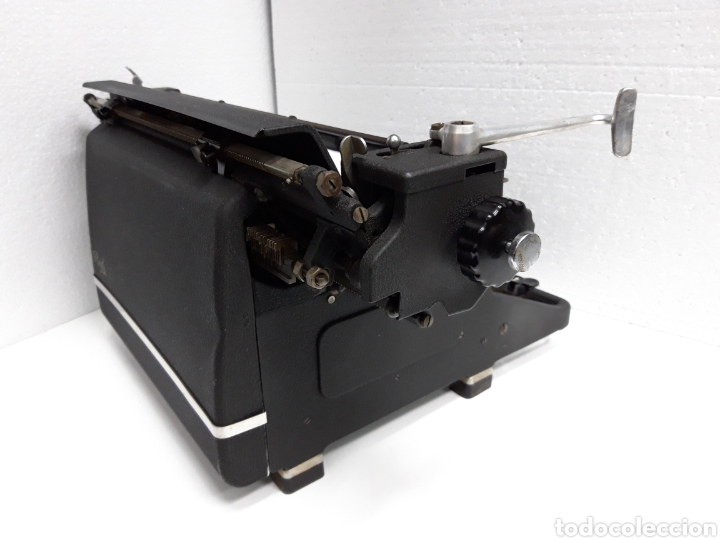 Antig&uuml;edades: M&aacute;quina de escribir RUF. - Foto 5