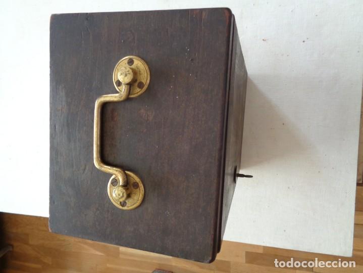Antig&uuml;edades: CAJA PARA MICROSCOPIO CON LLAVE - Foto 5