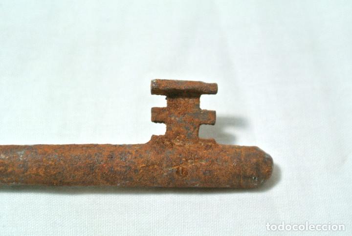 Antig&uuml;edades: Llave antigua aut&eacute;ntica de 11 cm - Foto 3