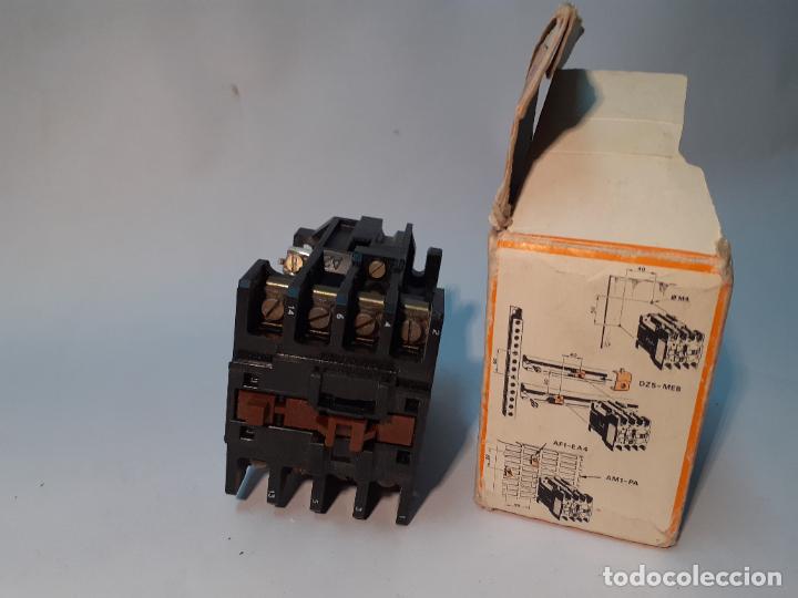 Antig&uuml;edades: FUSIBLE ANTIGUO CON CAJA ORIGINAL - Foto 1