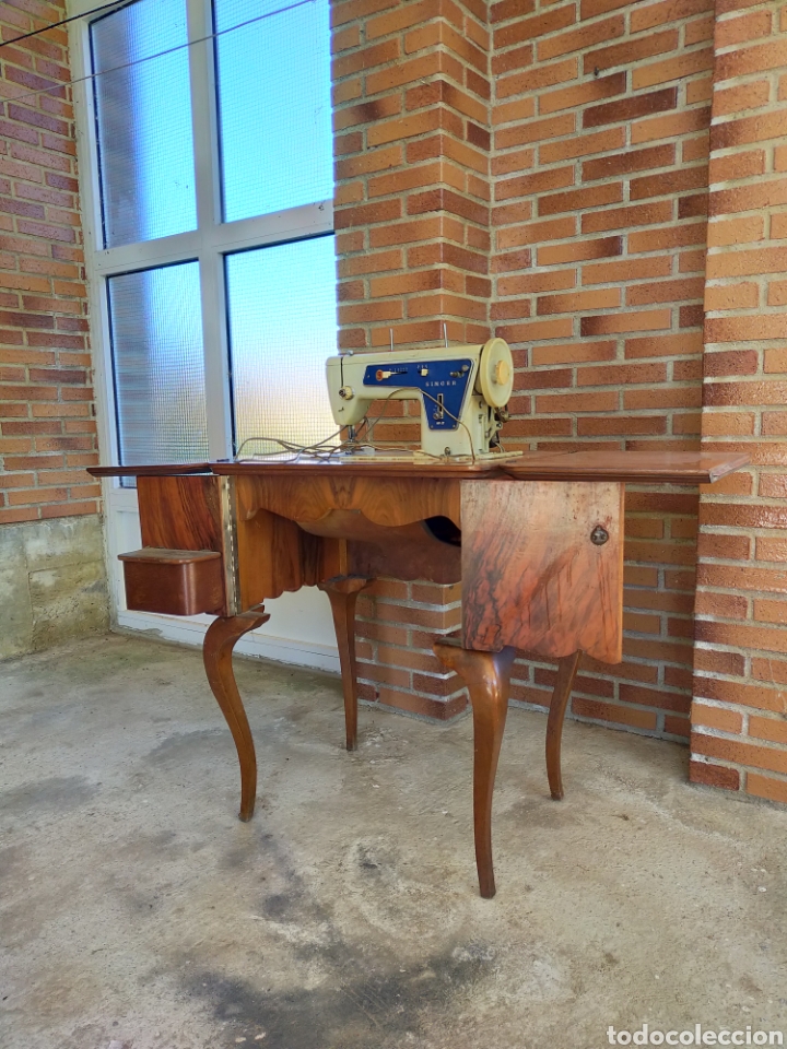 Antig&uuml;edades: Mueble y m&aacute;quina singer - Foto 15