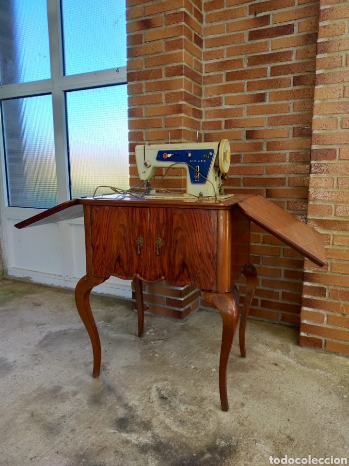 Antig&uuml;edades: Mueble y m&aacute;quina singer - Foto 16