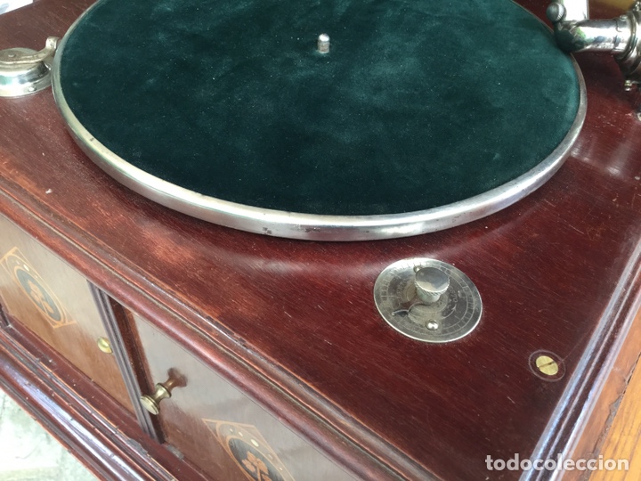 Antig&uuml;edades: Gramofono de caja antiguo. - Foto 4
