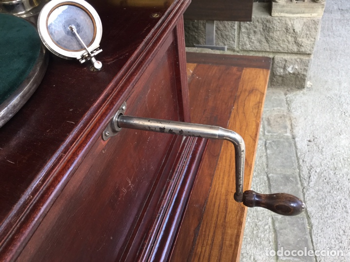 Antig&uuml;edades: Gramofono de caja antiguo. - Foto 8
