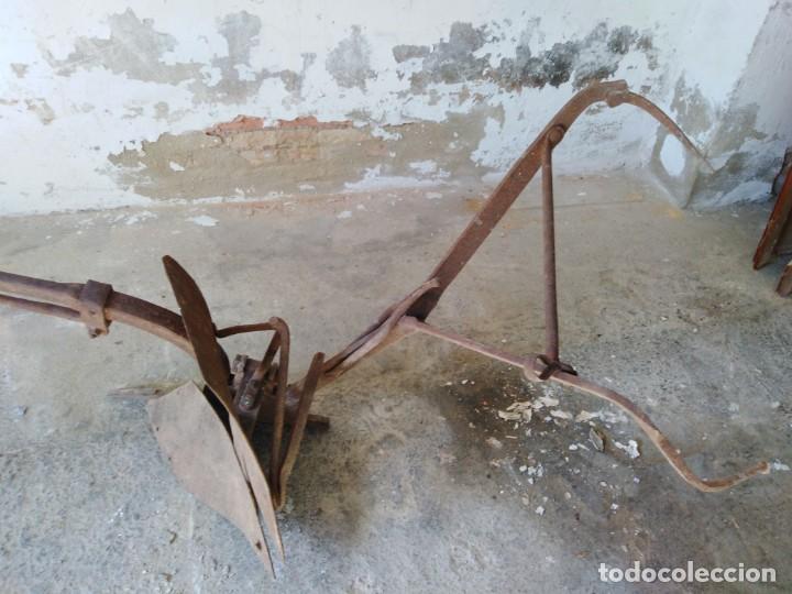 Antig&uuml;edades: antiguo apero de labranza de hierro - 3 - Foto 7
