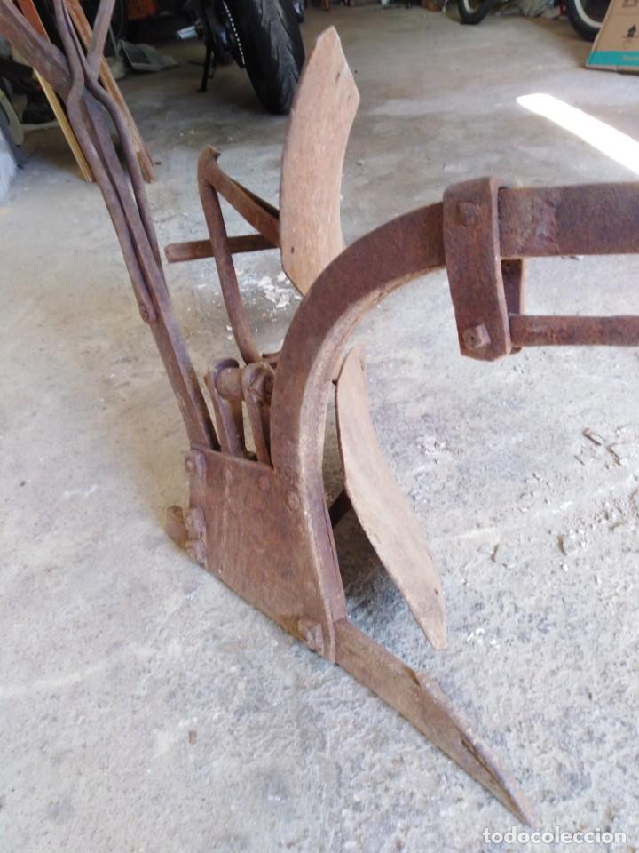 Antig&uuml;edades: antiguo apero de labranza de hierro - 3 - Foto 9