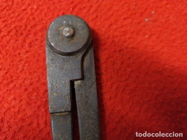 Antig&uuml;edades: ANTIGUO COMPAS DE FORJA - Foto 2