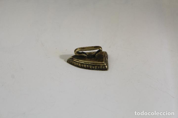 Antig&uuml;edades: plancha miniatura de bronce - Foto 7