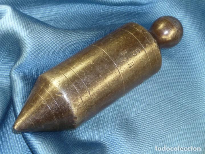 Antig&uuml;edades: Plomada Construcci&oacute;n SIN nuez. Siglas y n&uacute;mero Plumb bob Construction WITHOUT nut. Initials number. - Foto 3