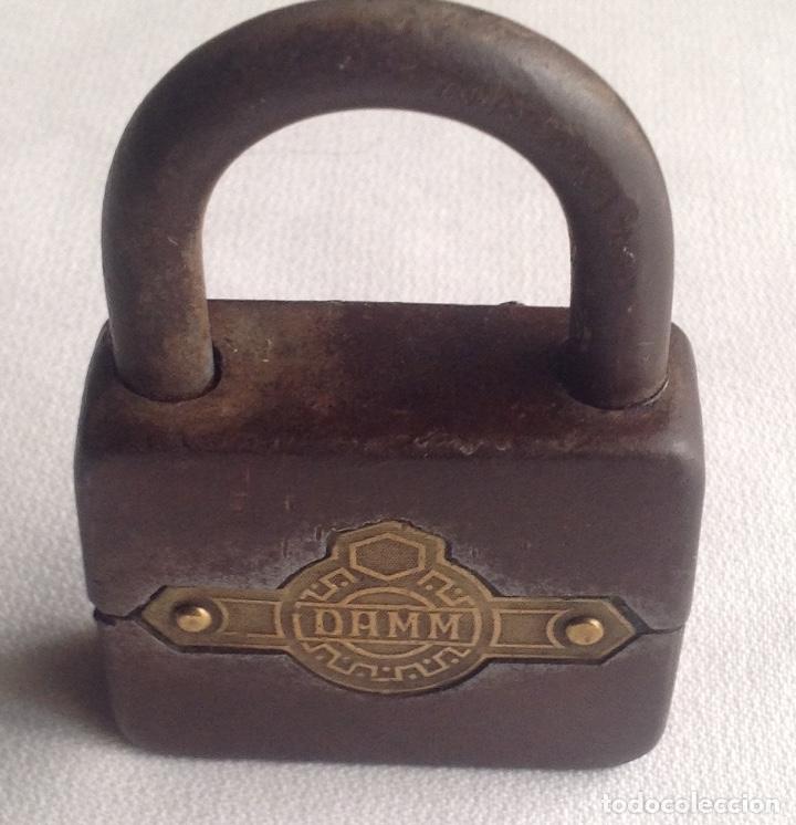 Antig&uuml;edades: CANDADO ANTIGUO DE HIERRO MACIZO MARCA DAMM, SIN LLAVE - Foto 2