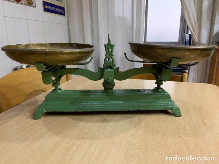 Antig&uuml;edades: BALANZA - Foto 1
