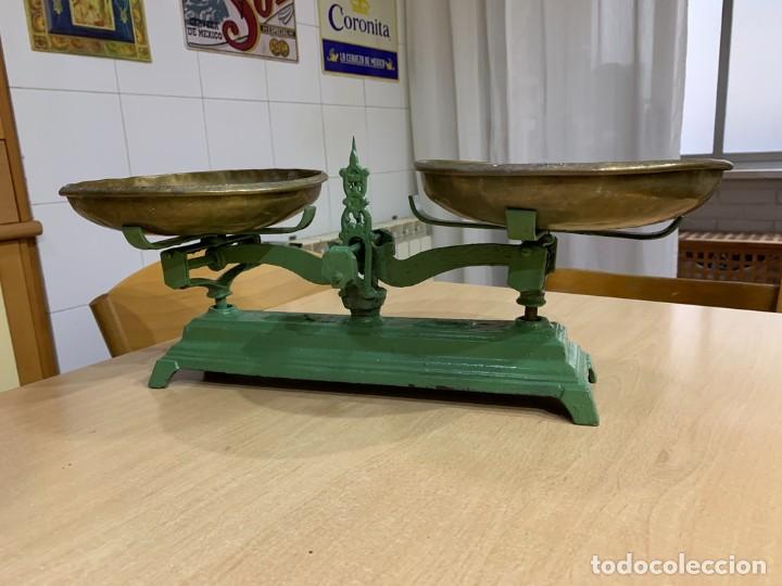 Antig&uuml;edades: BALANZA - Foto 2
