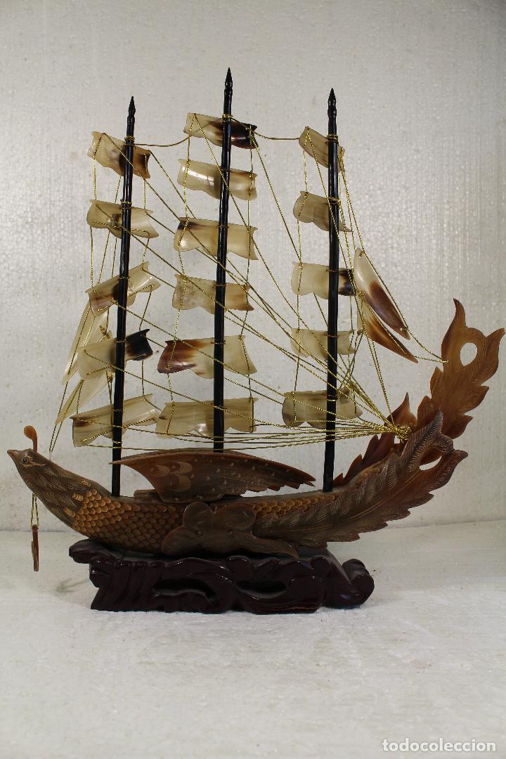 Antig&uuml;edades: barco pajaro con asta de toro - Foto 1