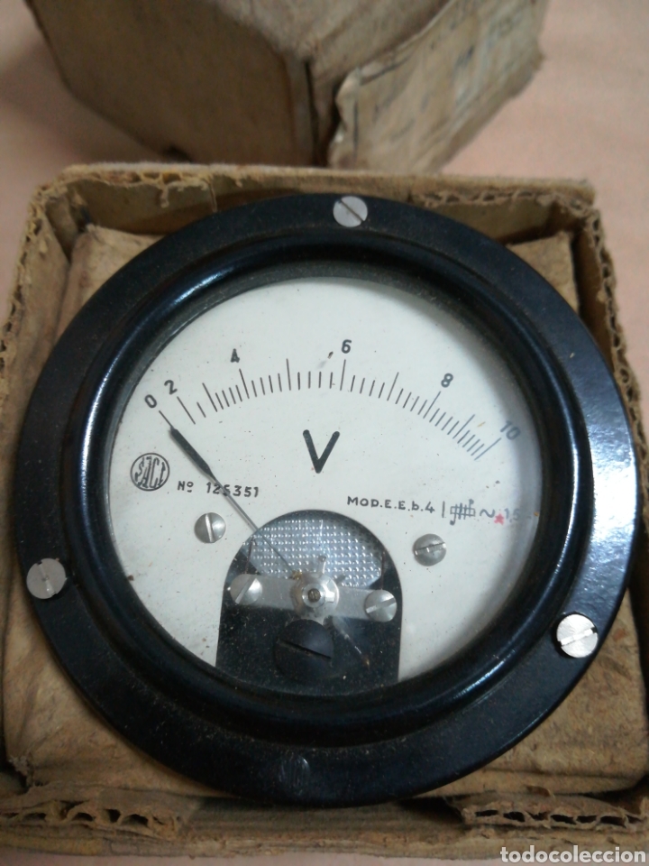 Antig&uuml;edades: Amper&iacute;metro voltimetro tipo eeb4 en caja nuevo - Foto 2