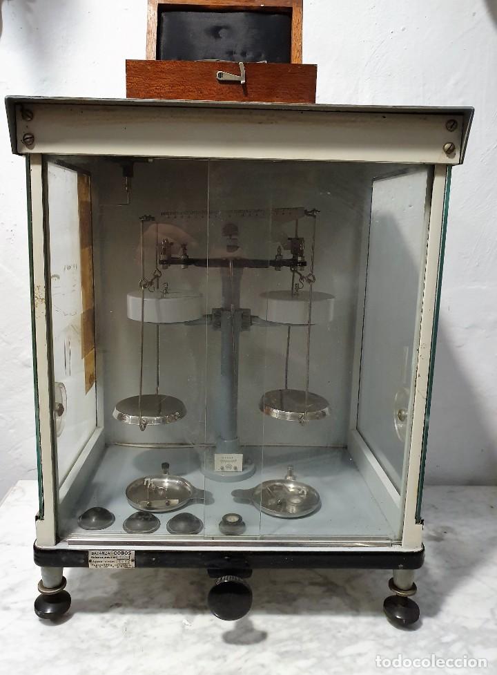 Antig&uuml;edades: BALANZA DE PRECISION - Foto 2