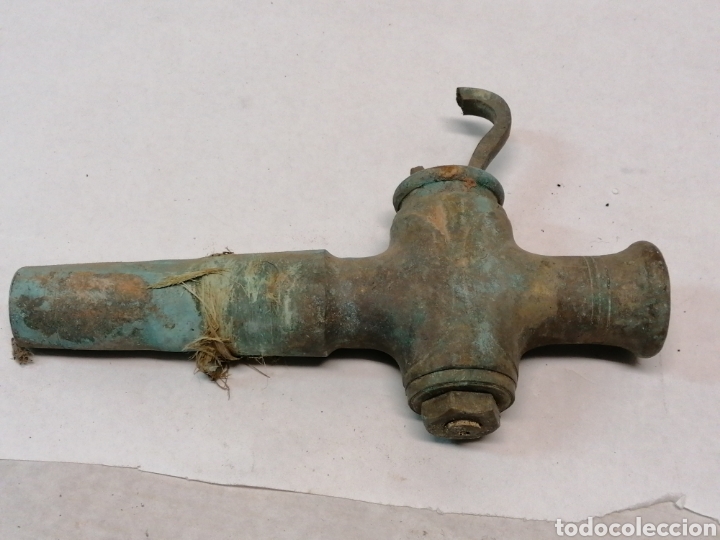 Antig&uuml;edades: Grifo bronce barrica - Foto 1