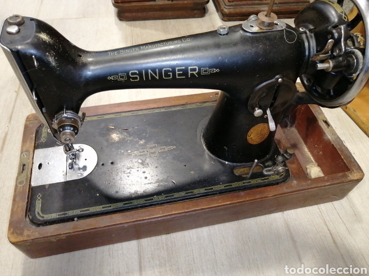 Antig&uuml;edades: M&aacute;quina de coser Singer - Foto 4
