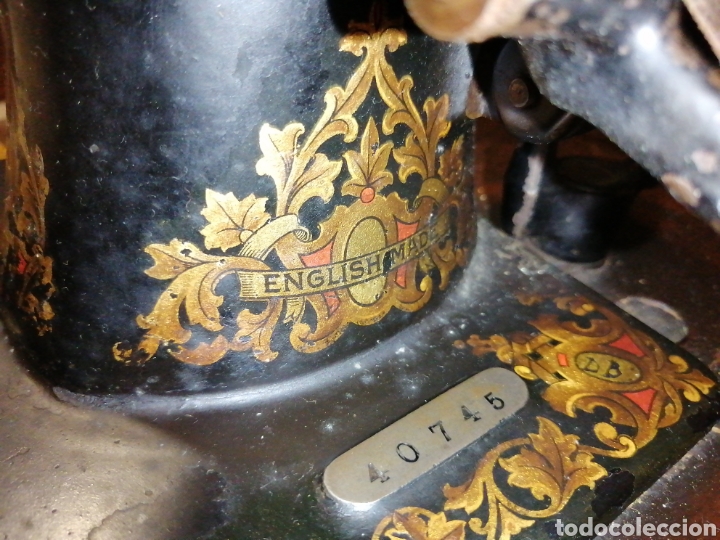 Antig&uuml;edades: M&aacute;quina de coser Universal - Foto 7
