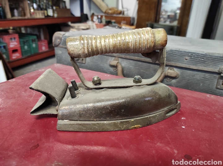 Antig&uuml;edades: ANTIGUA PLANCHA ELECTRICA - Foto 1