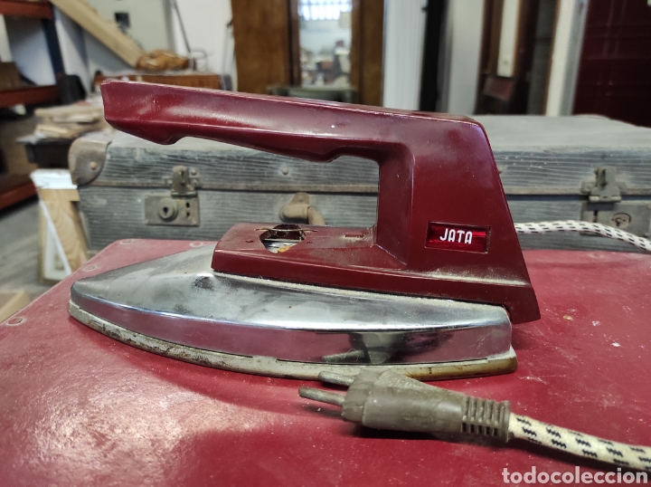 Antig&uuml;edades: PLANCHA ELECTRICA JATA - Foto 1