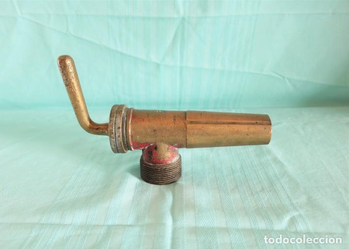 Oggetti Antichi: Grifo de bronce para barricas de vino &ndash; A&ntilde;os 40, 23 cm