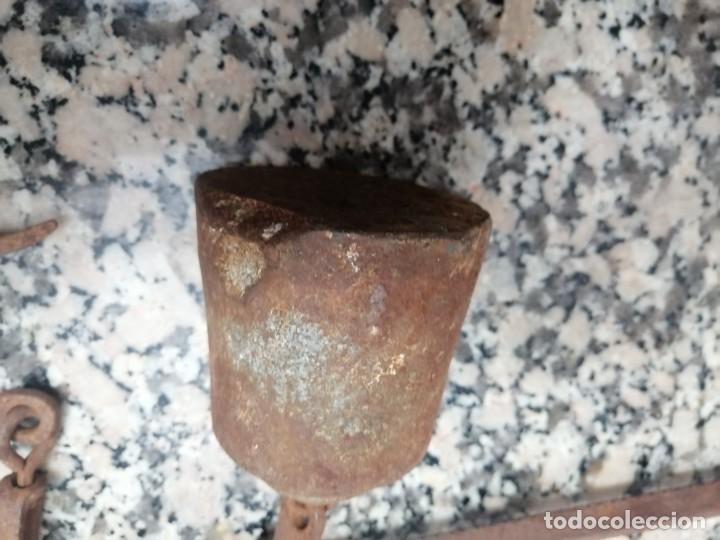 Antig&uuml;edades: ANTIGUA BASCULA O ROMANA - Foto 5