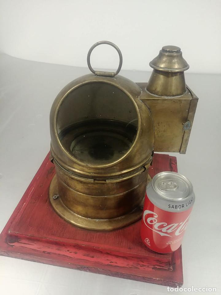 Antig&uuml;edades: Comp&aacute;s N&aacute;utico Trepat con candileja - Foto 1