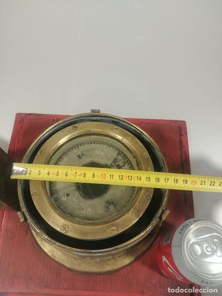 Antig&uuml;edades: Comp&aacute;s N&aacute;utico Trepat con candileja - Foto 6