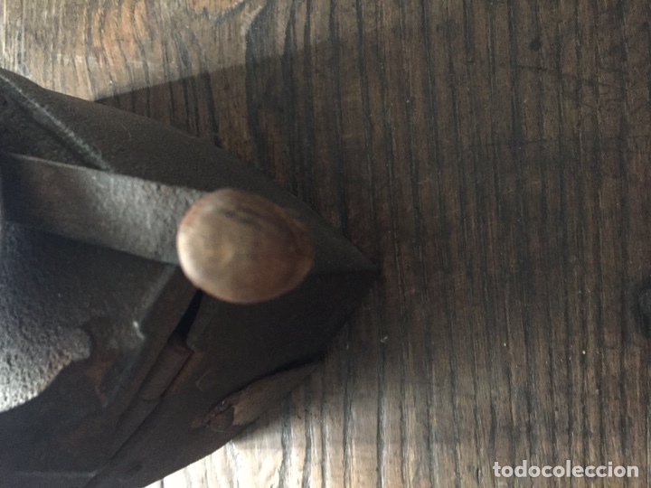 Antig&uuml;edades: Plancha de carb&oacute;n - Foto 7