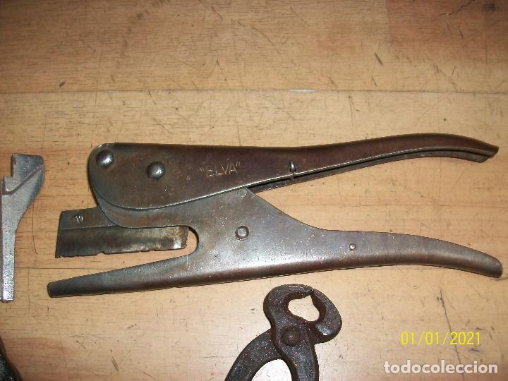 Antig&uuml;edades: LOTE DE 3 HERRAMIENTAS - Foto 2