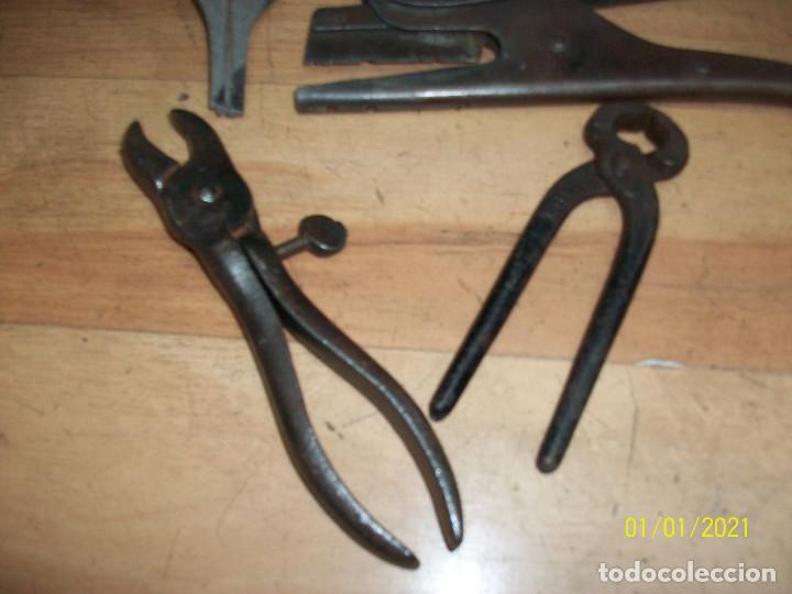 Antig&uuml;edades: LOTE DE 3 HERRAMIENTAS - Foto 3
