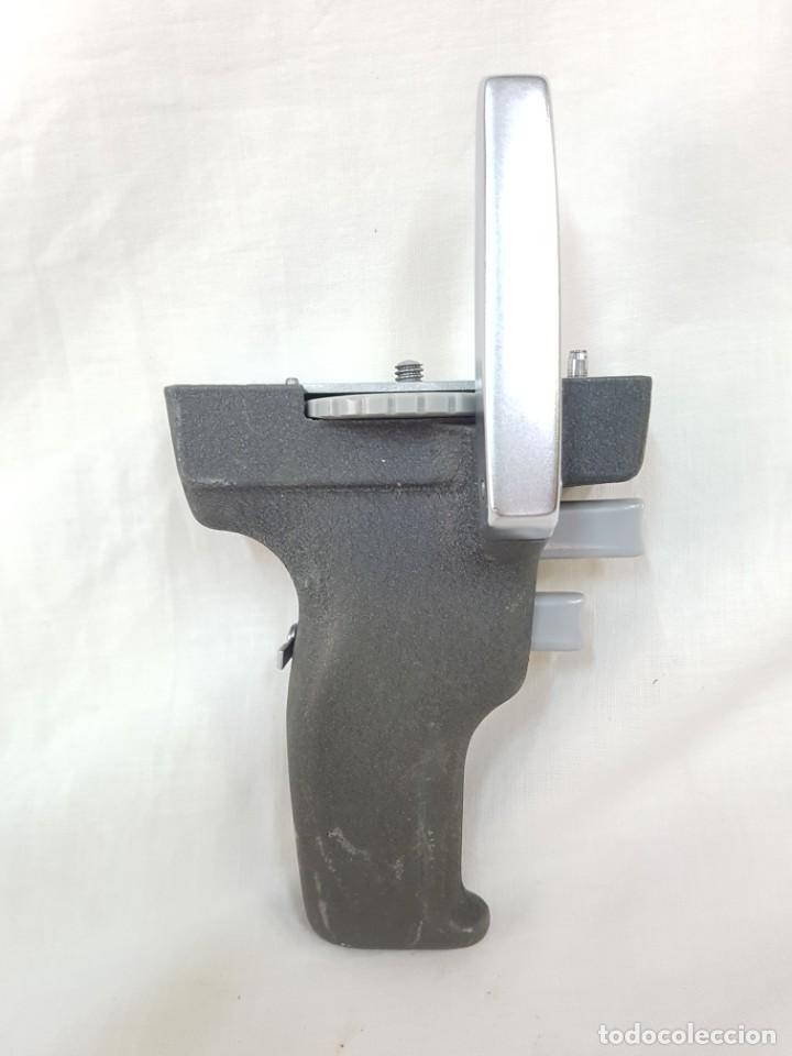 Antig&uuml;edades: Grip, empu&ntilde;adura para Elmo 8mm. - Foto 2