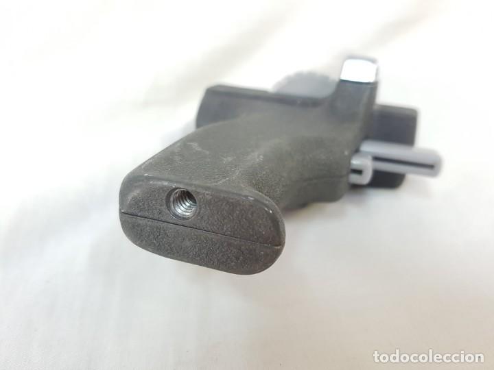 Antig&uuml;edades: Grip, empu&ntilde;adura para Elmo 8mm. - Foto 5