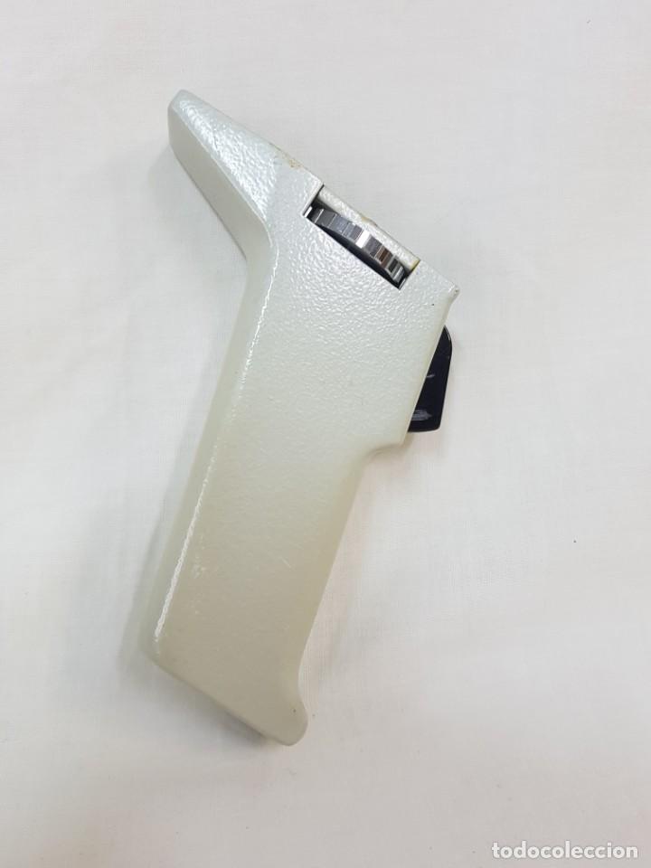 Antig&uuml;edades: Grip, empu&ntilde;adura para Agfa 8mm. - Foto 2